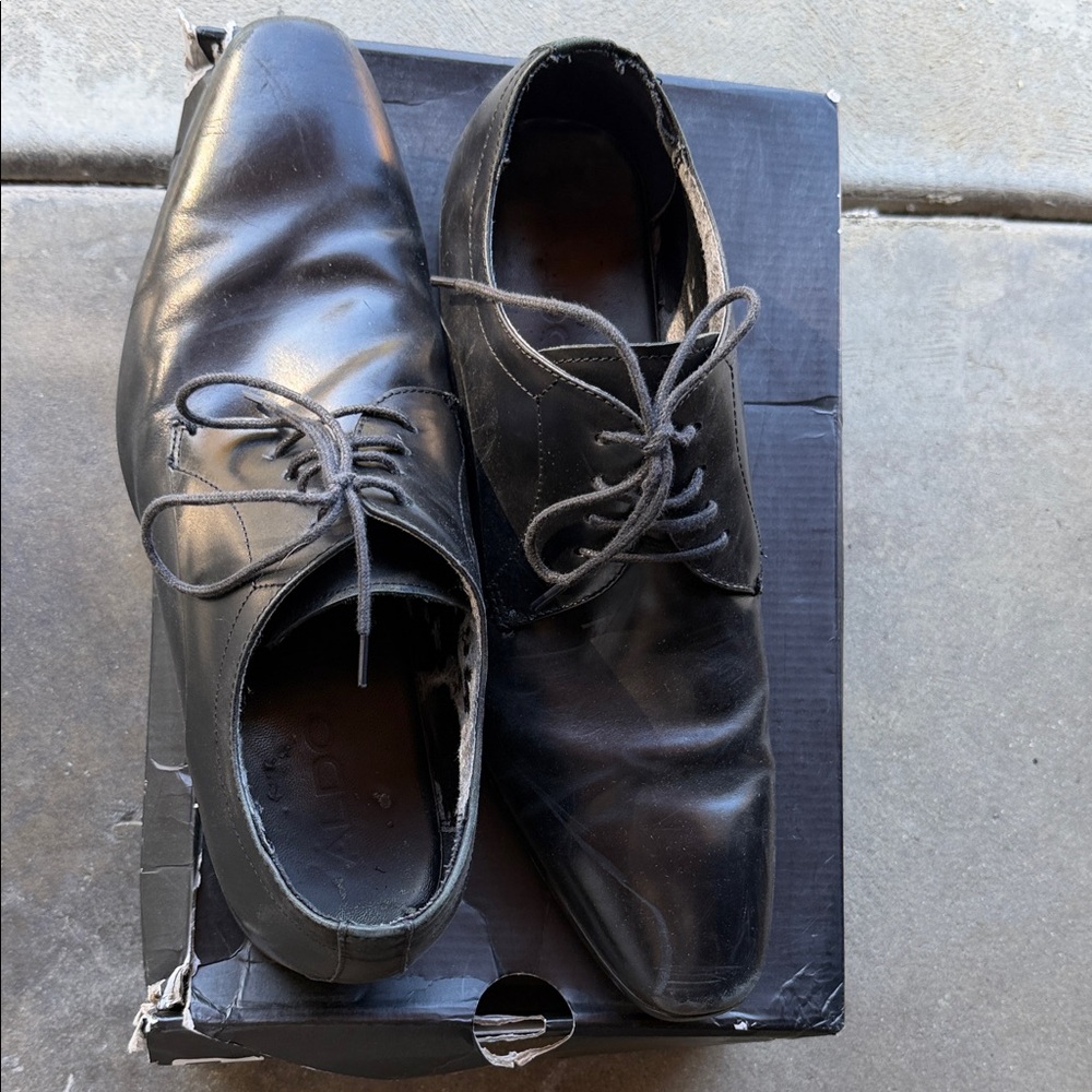 Classic Black Men's Dress Shoes